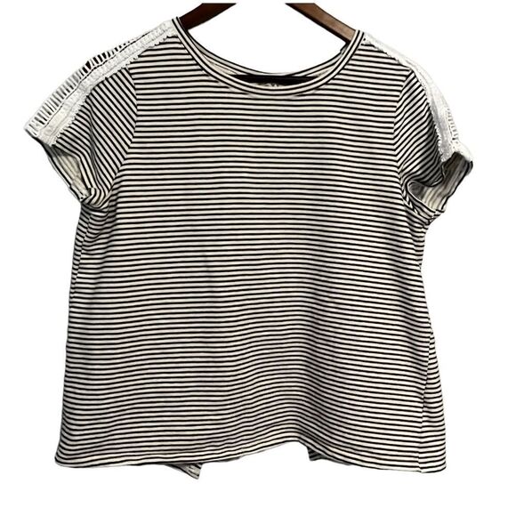 Hem & Threads Women's Black & Cream Striped Open Back Top - Picture 1 of 6